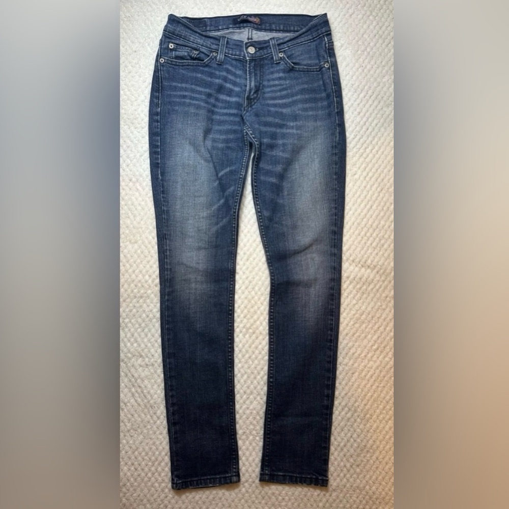 Levi's low rise jeans size 5 M